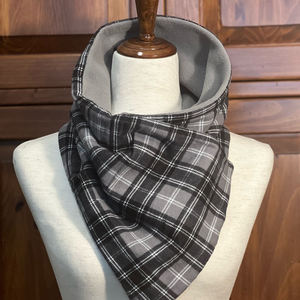 Plaid Black and Gray Scarf